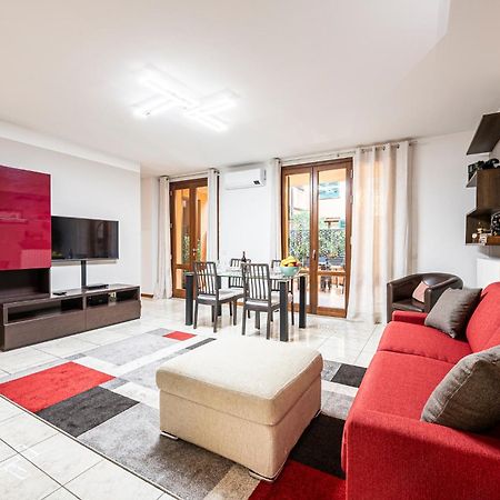 "Once Upon A Time" Cherubini Palace Thematic Apartments Free Parking Firenze Bagian luar foto