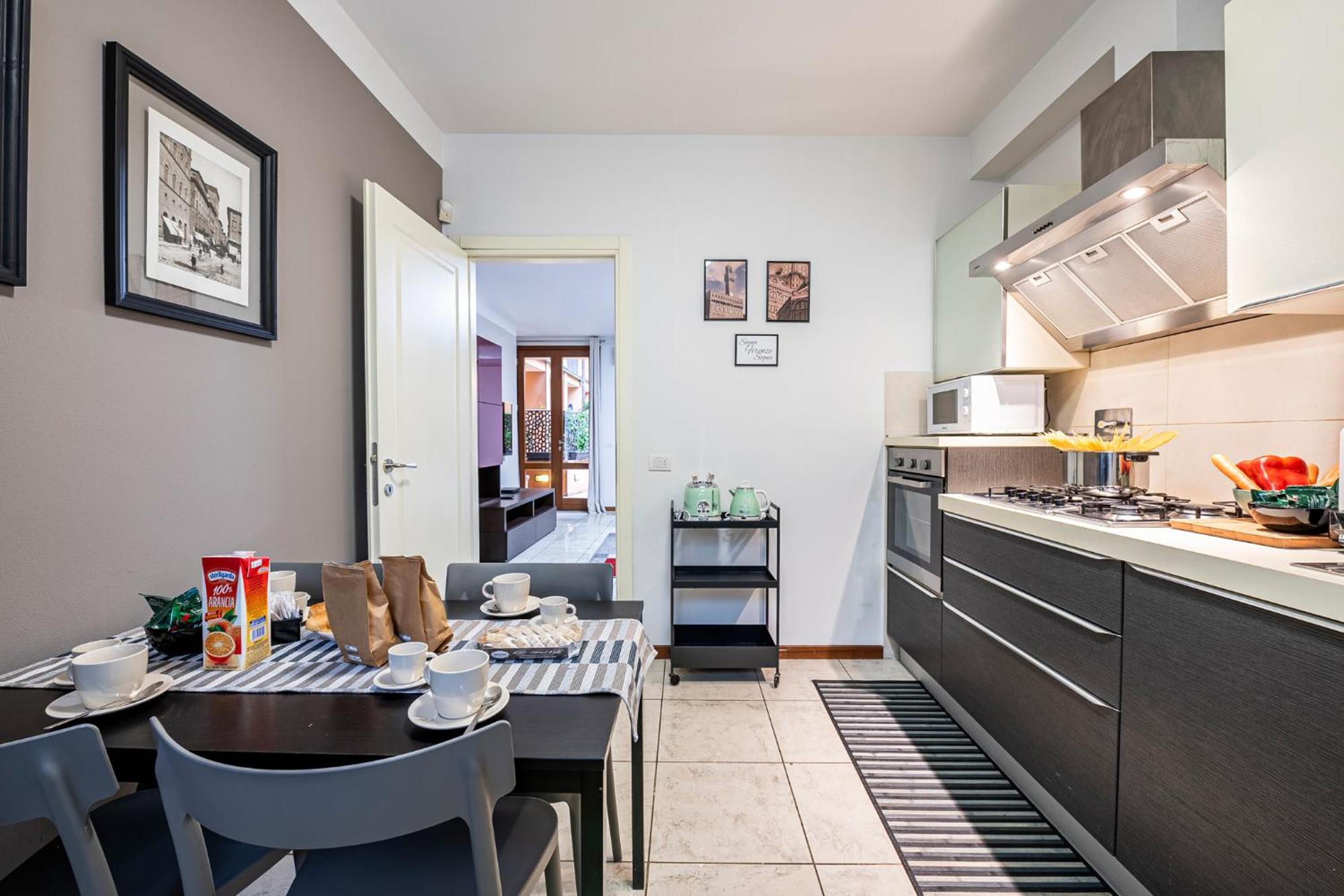 "Once Upon A Time" Cherubini Palace Thematic Apartments Free Parking Firenze Bagian luar foto