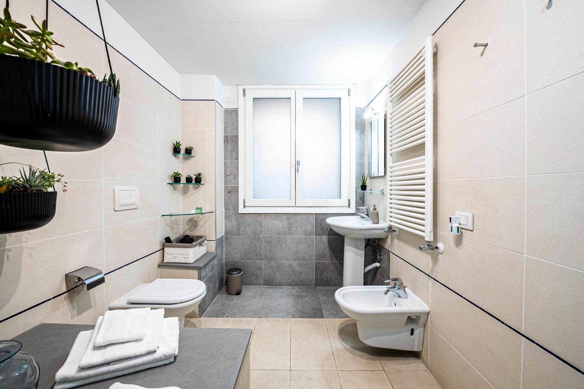 "Once Upon A Time" Cherubini Palace Thematic Apartments Free Parking Firenze Bagian luar foto