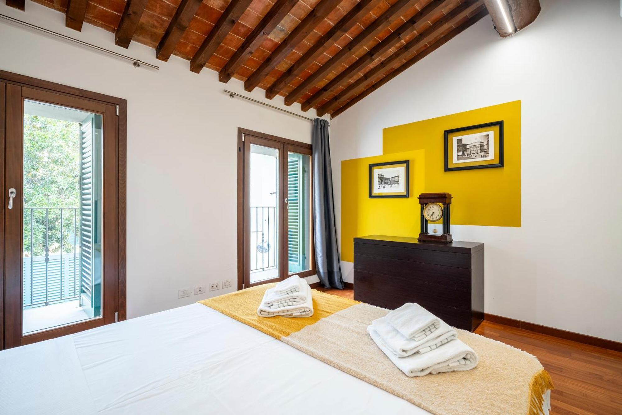 "Once Upon A Time" Cherubini Palace Thematic Apartments Free Parking Firenze Bagian luar foto